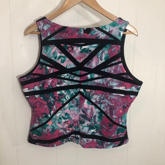 𝅺bisou Bisou Multi Colored Geometric Print Crop Tank Top Size XL - Picture 2 of 3